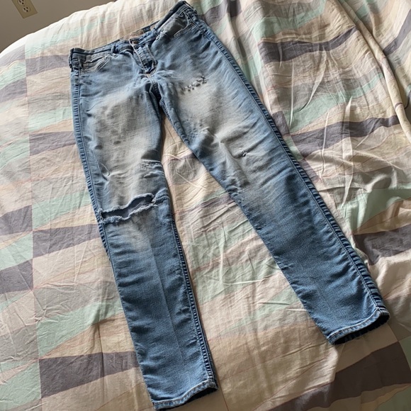 Lights Wash Skinny Jeans - Picture 3 of 7